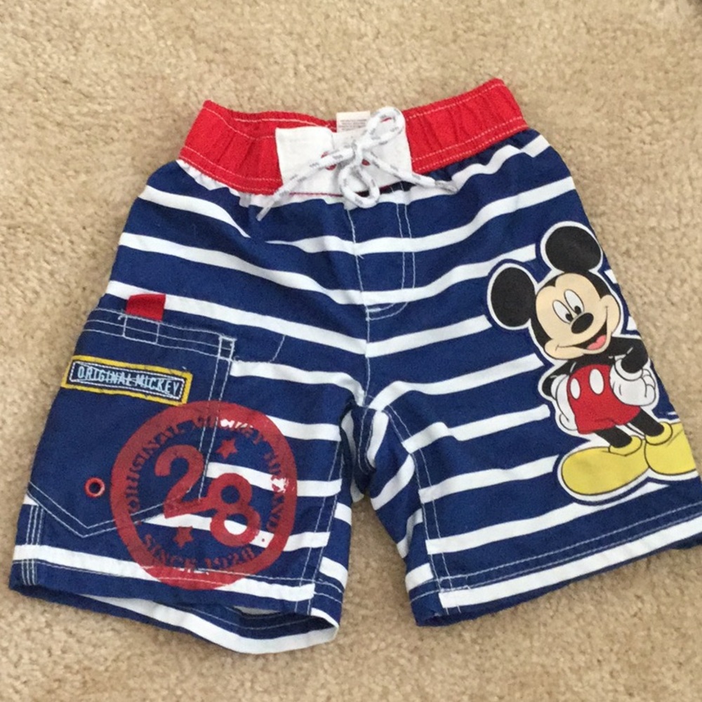 Mickey Mouse Board short. Size 2T